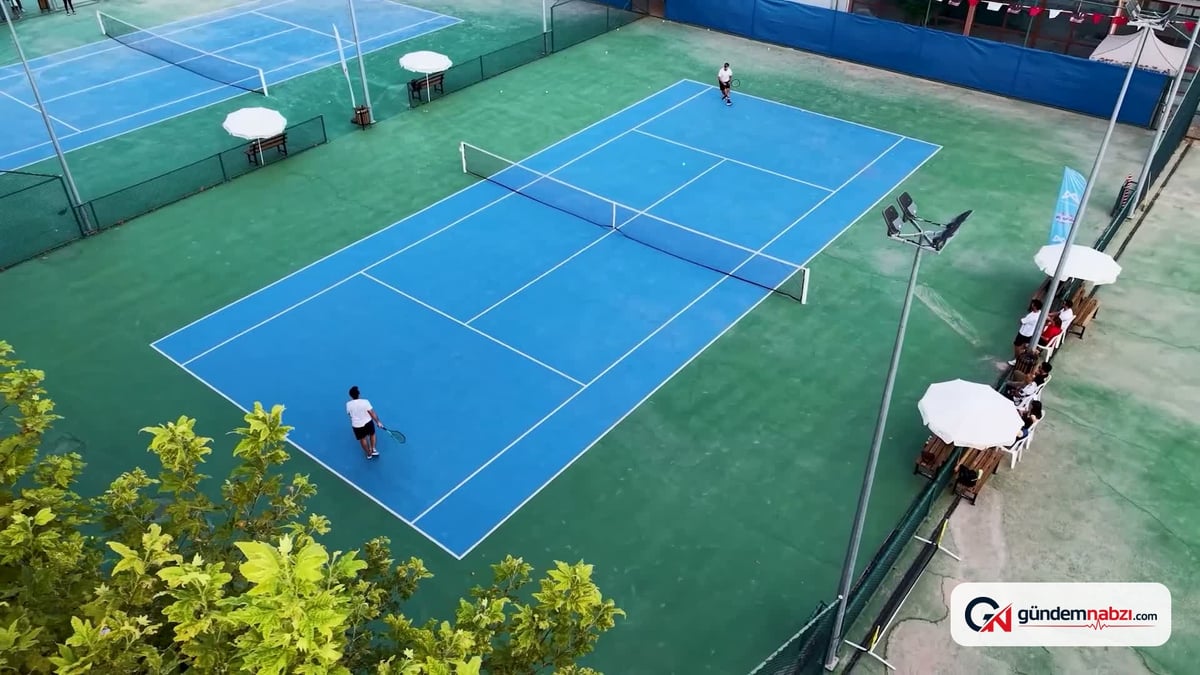 Mersin'de Zafer Bayramı Tenis Turnuvası sona erdi
