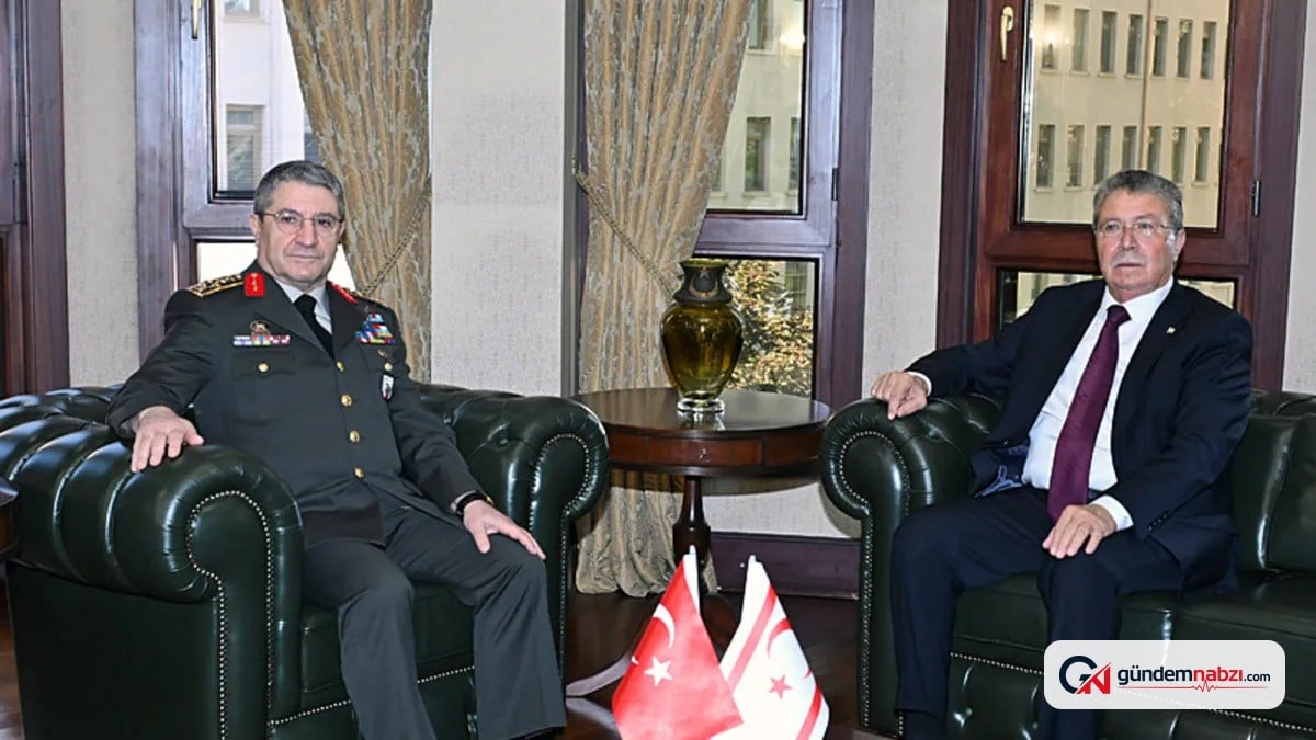 Genelkurmay Başkanı Selçuk Bayraktaroğlu, KKTC Başbakanı Ünal Üstel ile görüştü