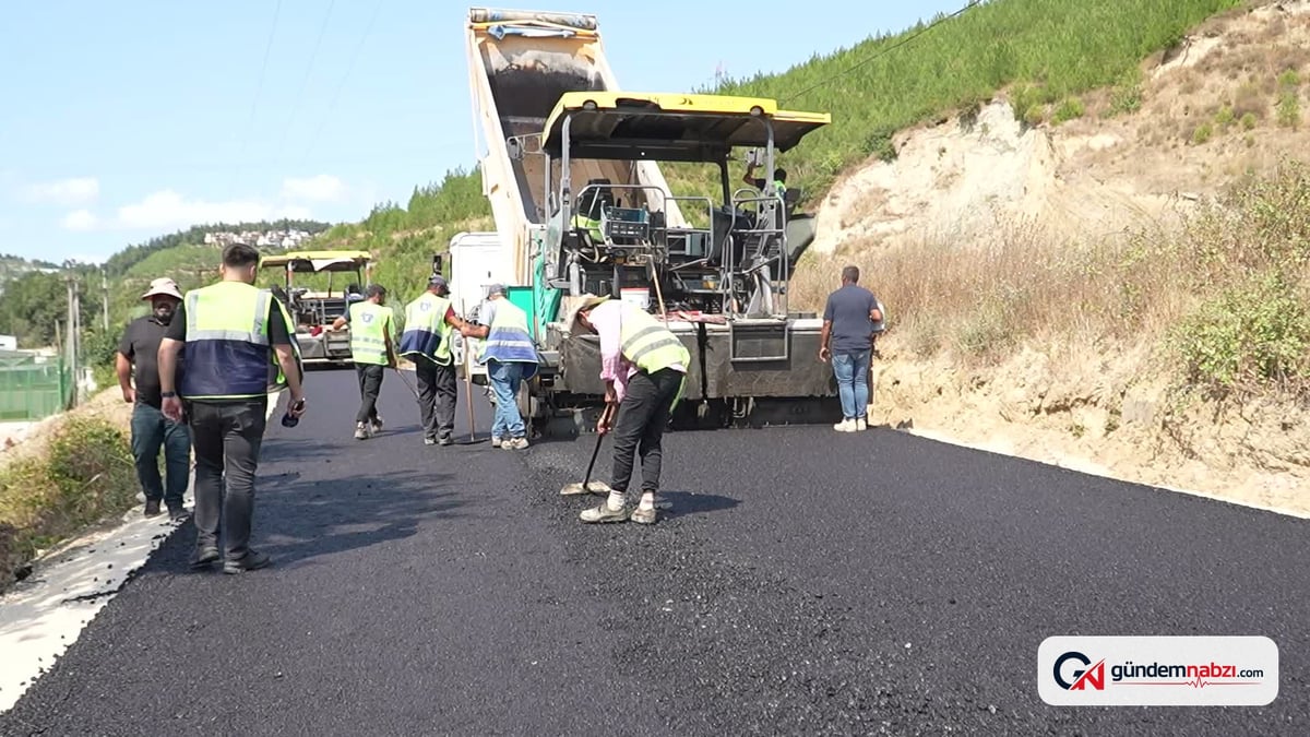 Bursa Büyükşehir Belediyesi Mudanya'da yol yenileme çalışması başlattı