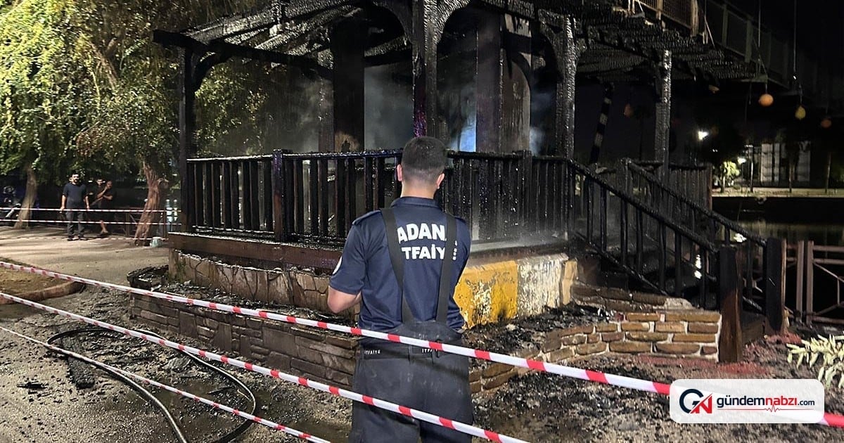 Adana'da yaya köprüsünde çıkan yangında 20 metre hasar oluştu