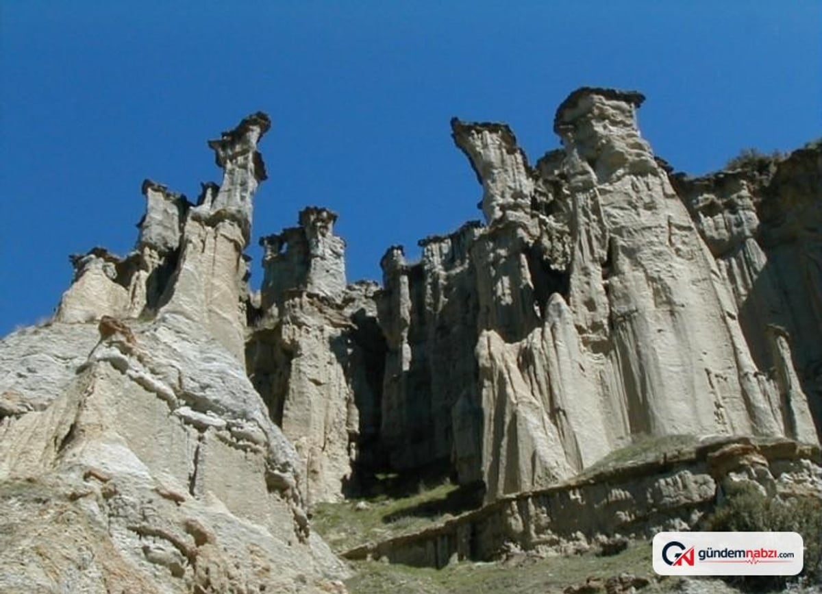 Kula'nın kurtuluşunun 104. yılı törenlerle kutlandı