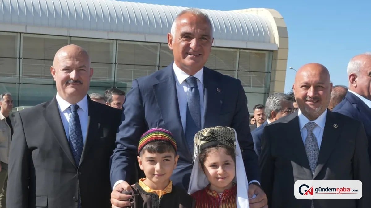 Ersoy Adıyaman'da deprem hasarlı cami ve türbeleri açtı