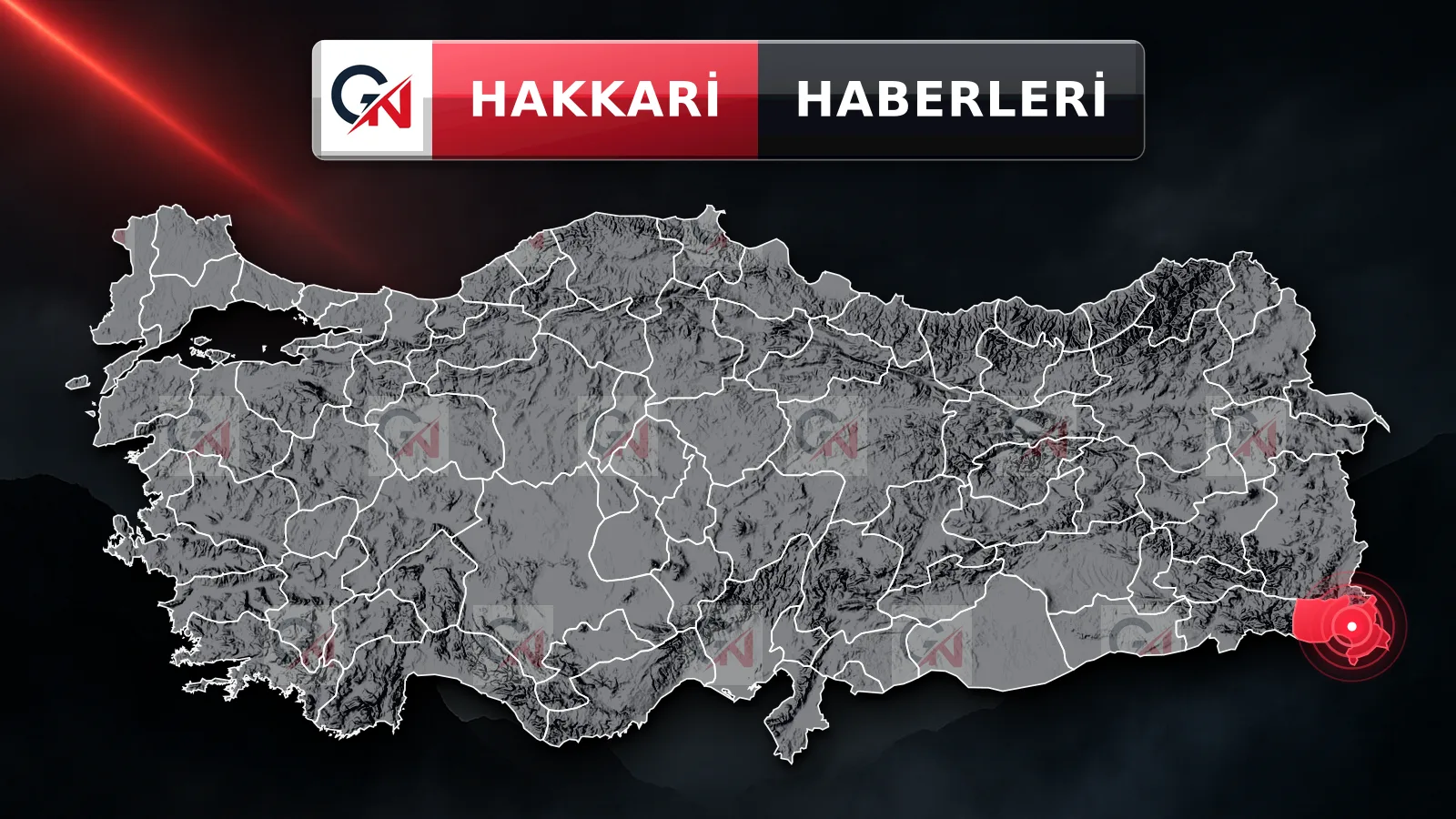 Hakkari'de otomobil park halindeki araçlara çarptı: 4 yaralı