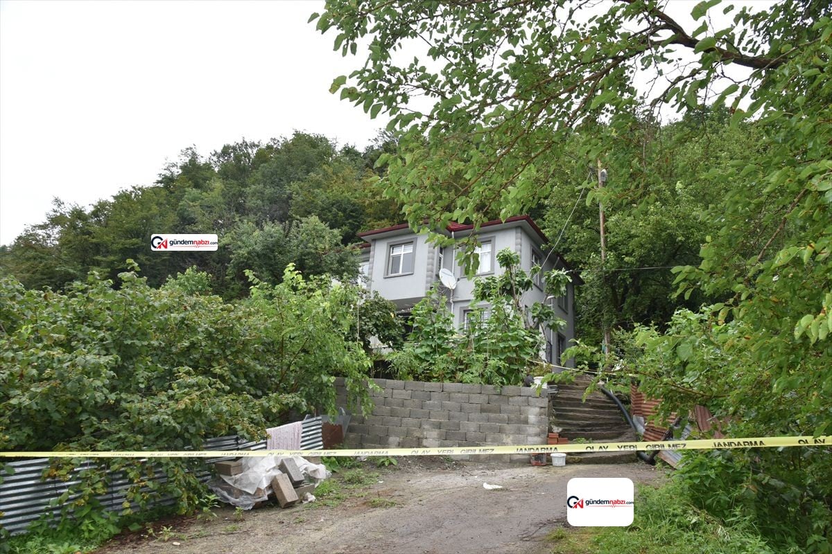 Giresun'da heyelan nedeniyle evde hasar oluştu