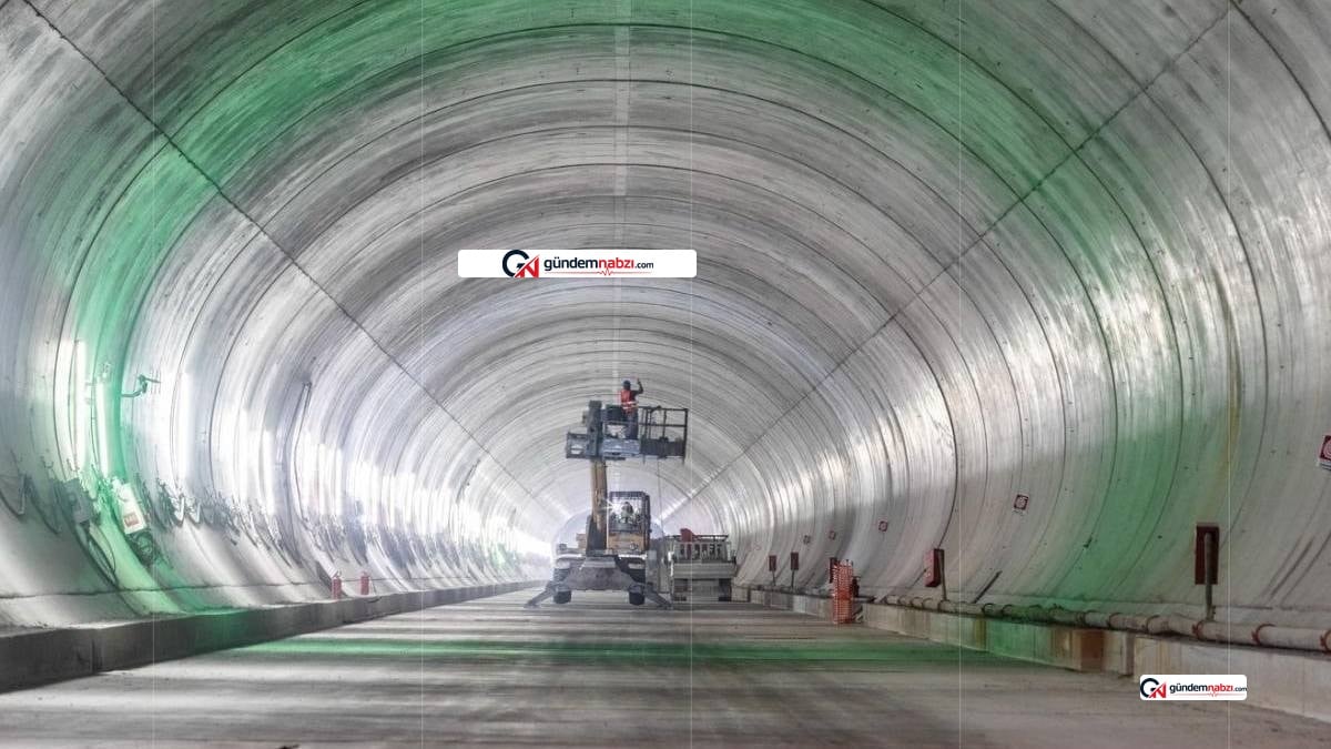 Alpler'in altındaki tünel birleşti: Yolculuk 25 dakikaya düşecek
