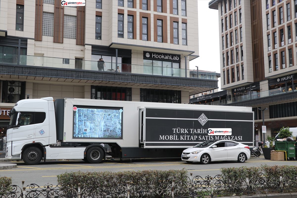 Türk tarih kurumunun mobil kitap satış mağazası Rize'de