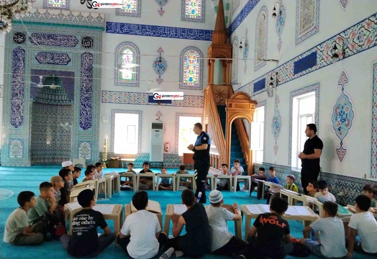 Manisa'da polisten çocuklara güvenlik ve trafik eğitimi