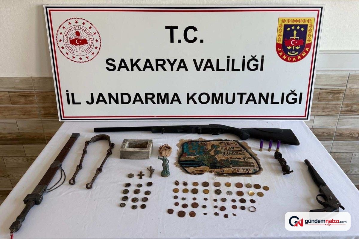 Sakarya'da tarihi eser operasyonu: 63 parça ele geçirildi