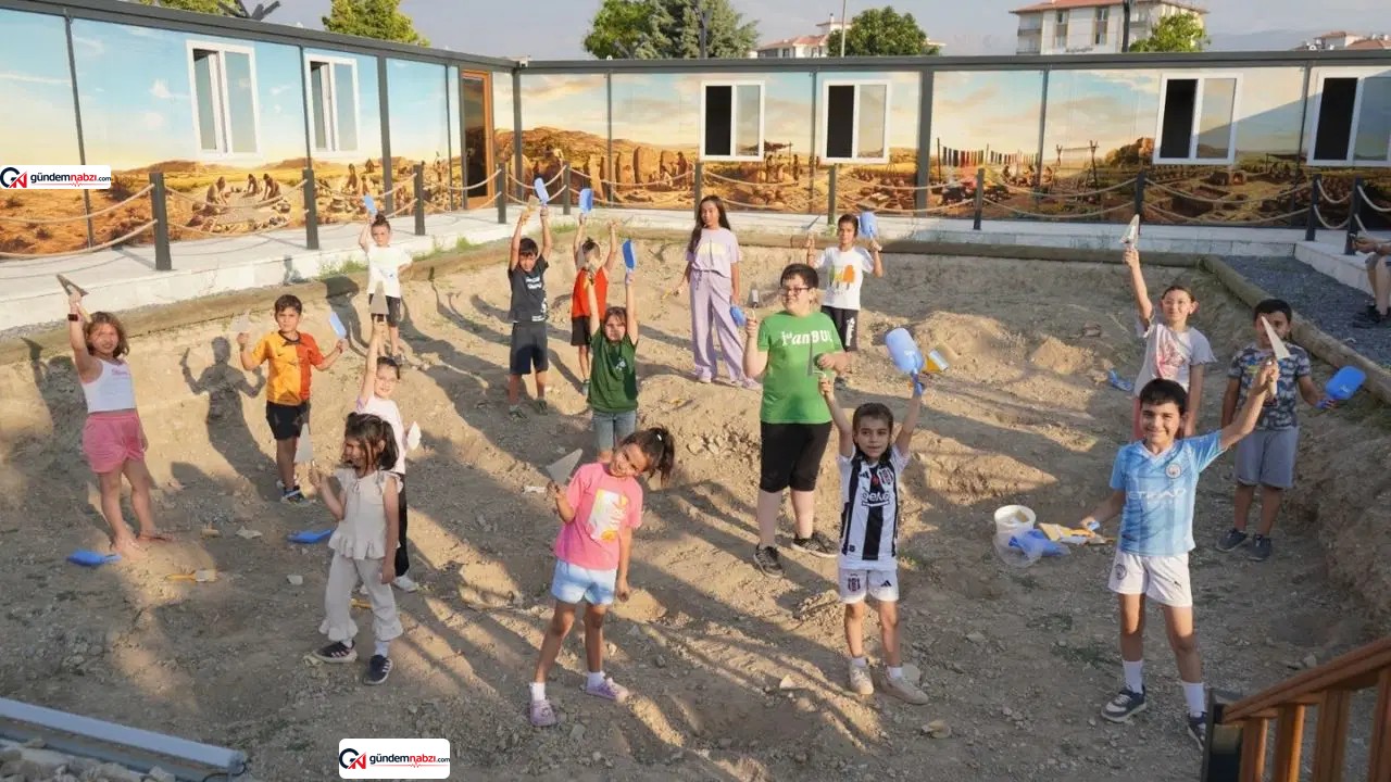 Konya'da Arkeopark etkinlikleri çocukların gelişimine katkı sağlıyor