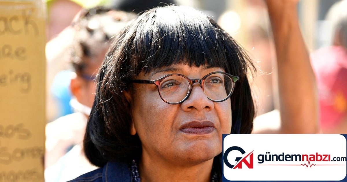İngiltere'de Diane Abbott ve Joani Reid partiye döndü