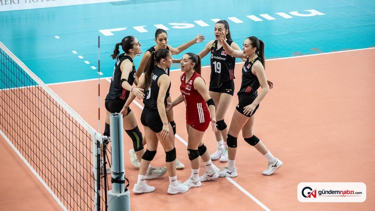17 Yaş Altı Kadın Milli Voleybol Takımı Balkan şampiyonu oldu