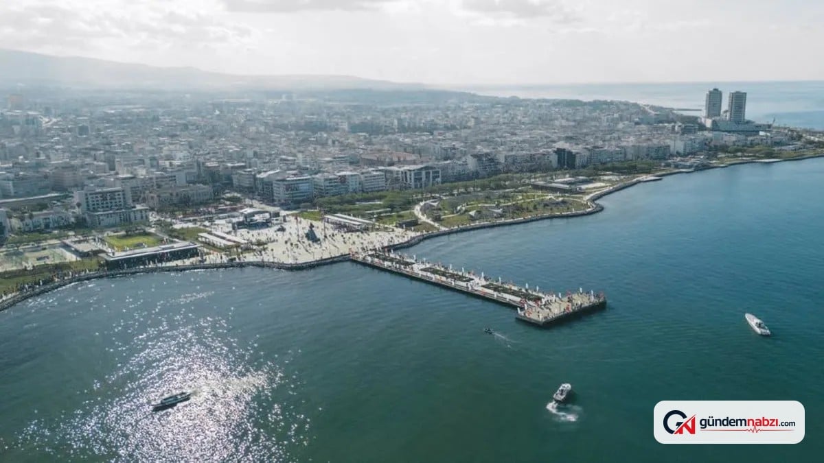 Hatay'da İskenderun deprem izlerini silerek yeniden kuruluyor
