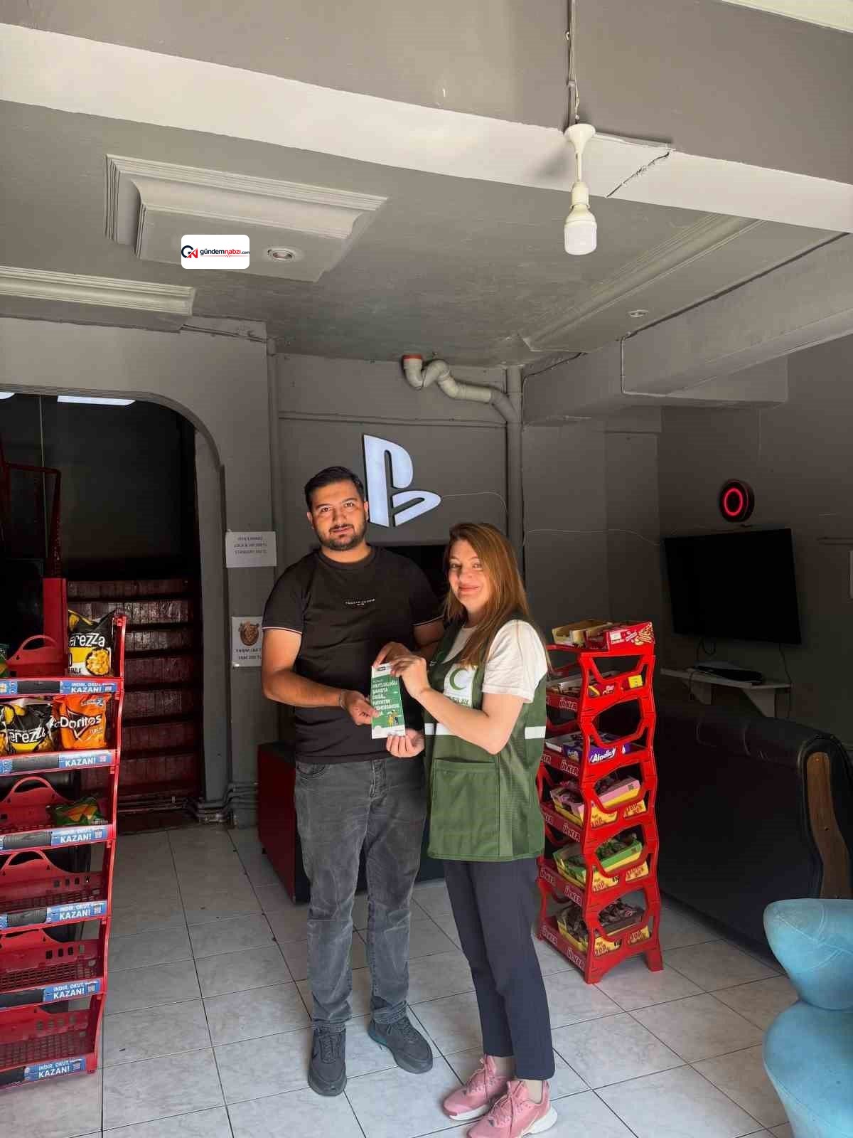 Yeşilay Kars Şubesi esnafla buluştu