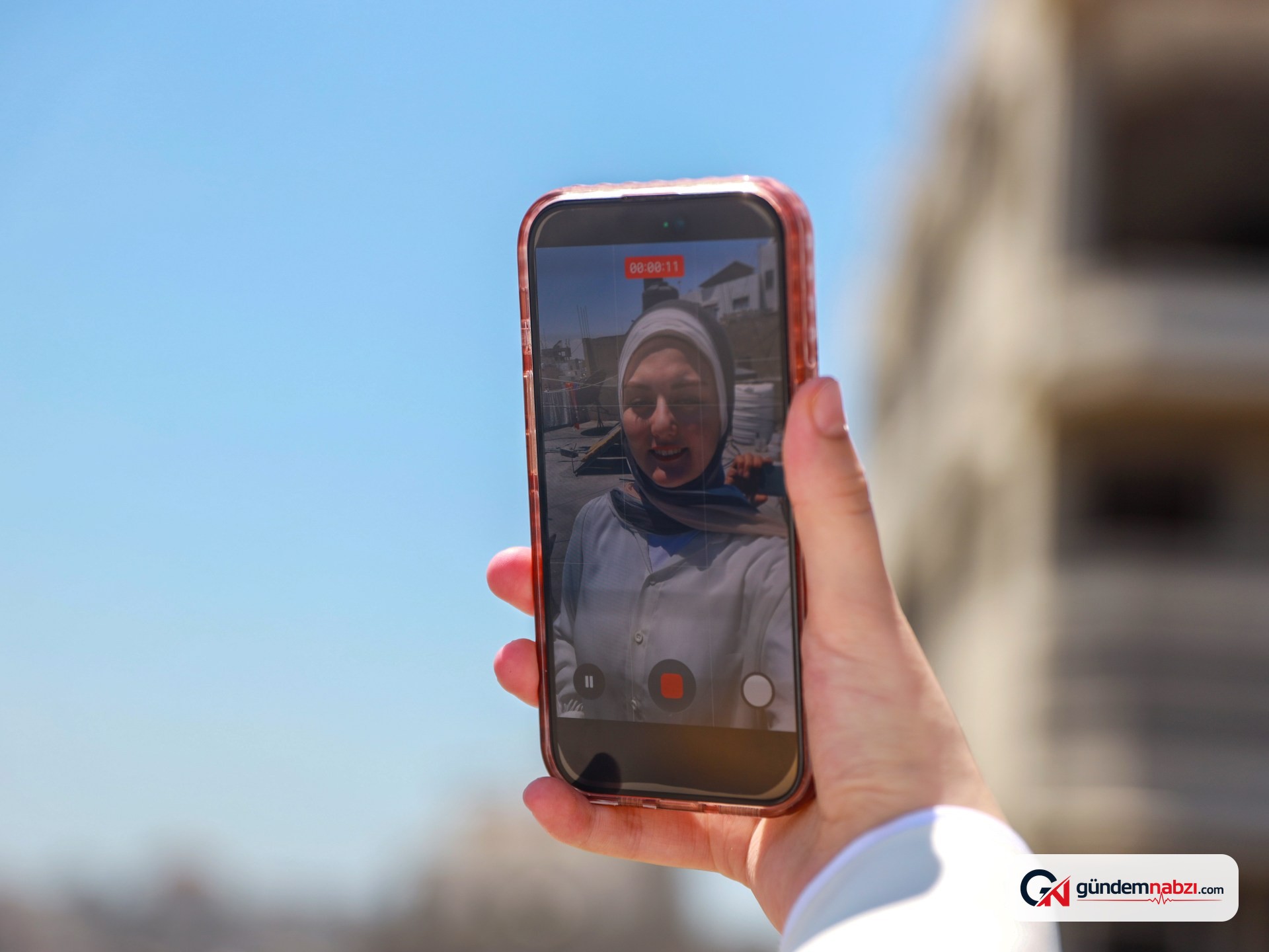 Gazzeli Eman'ın telefonu savaşta milyonların sesi oldu