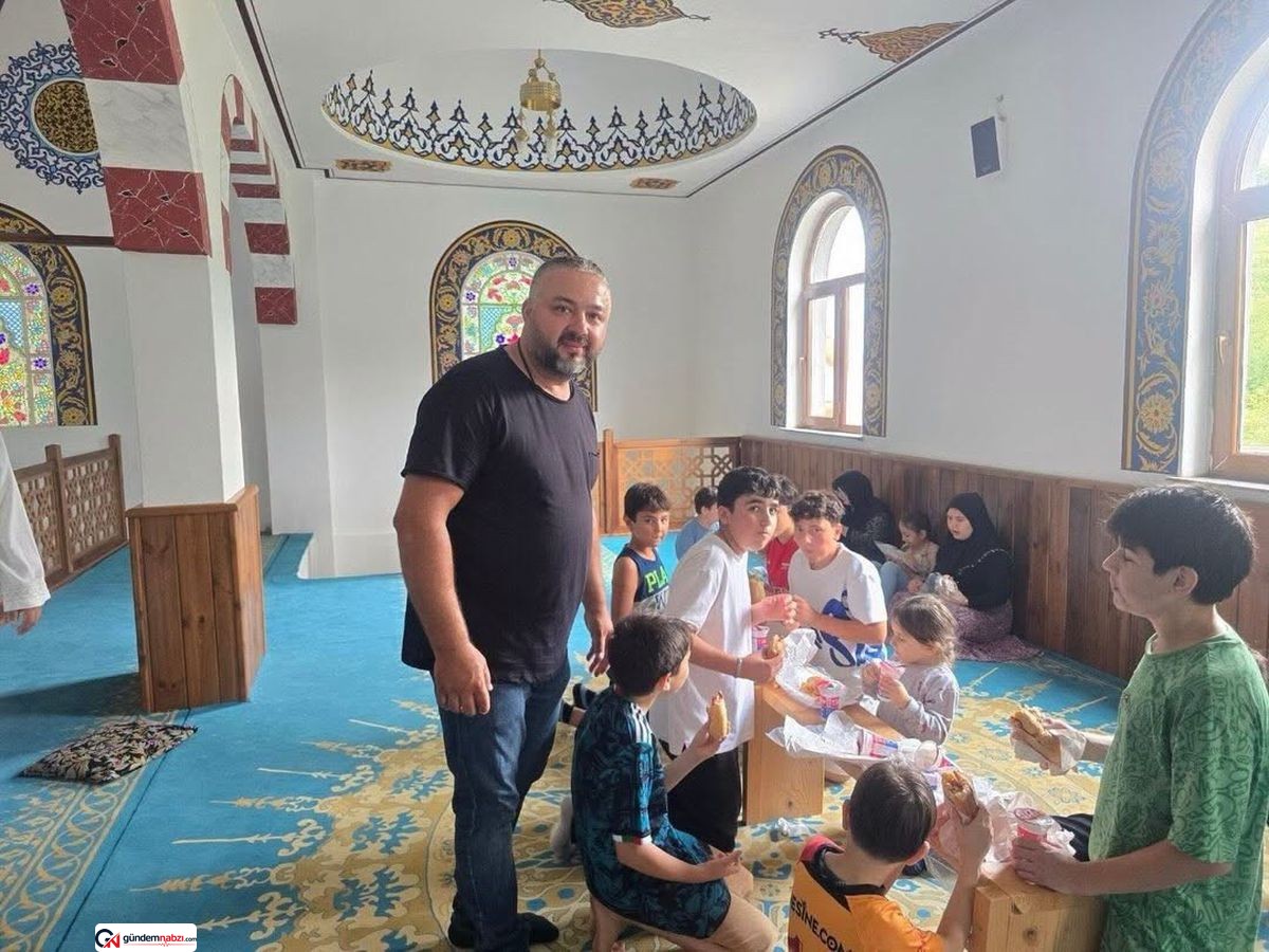 Ordu'da yaz kursunda Kur'an'a geçen öğrencilere ikram