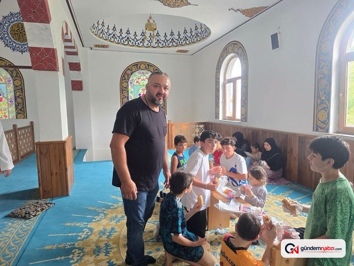 Ordu'da yaz kursunda Kur'an'a geçen öğrencilere ikram