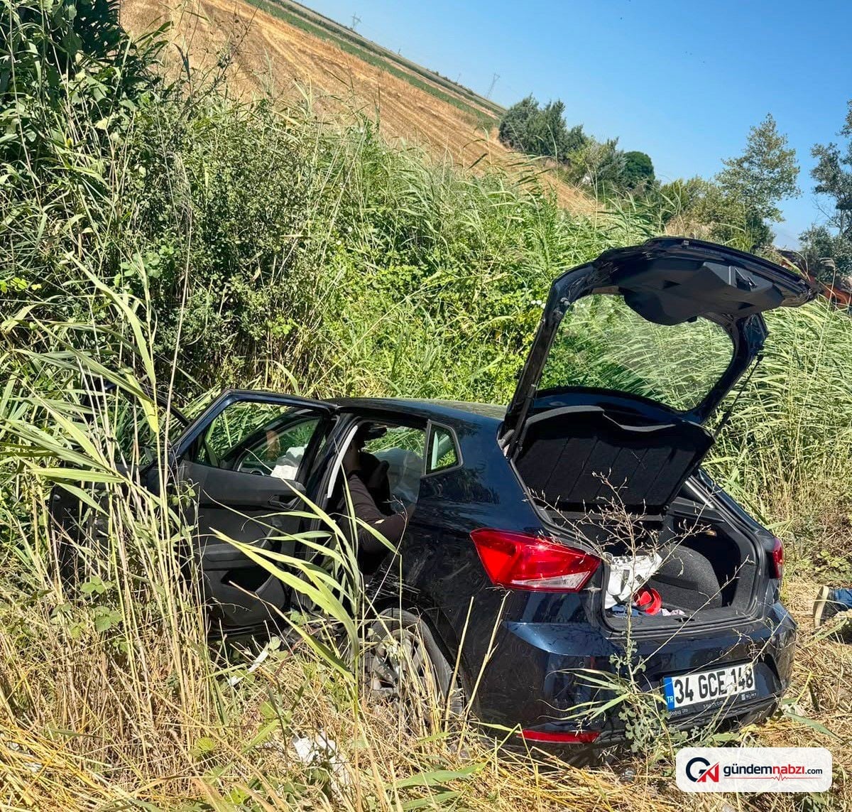 Bursa'da otomobil sulama kanalına devrildi: 6 yaralı