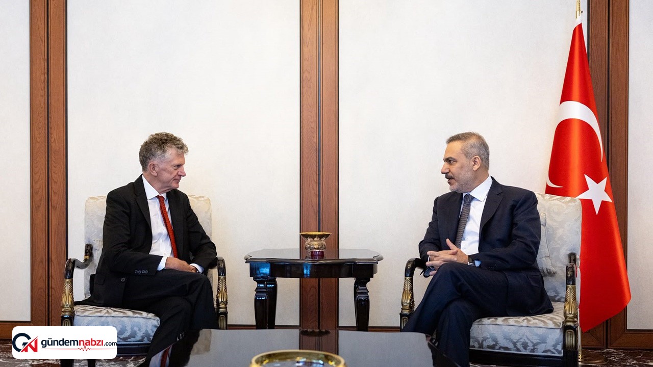 Hakan Fidan, Jonathan Powell ile görüştü