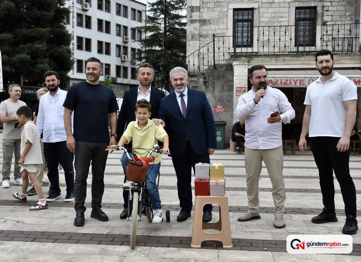 Ordu'da yaz Kur'an kursu öğrencilerine bisiklet ve paten verildi