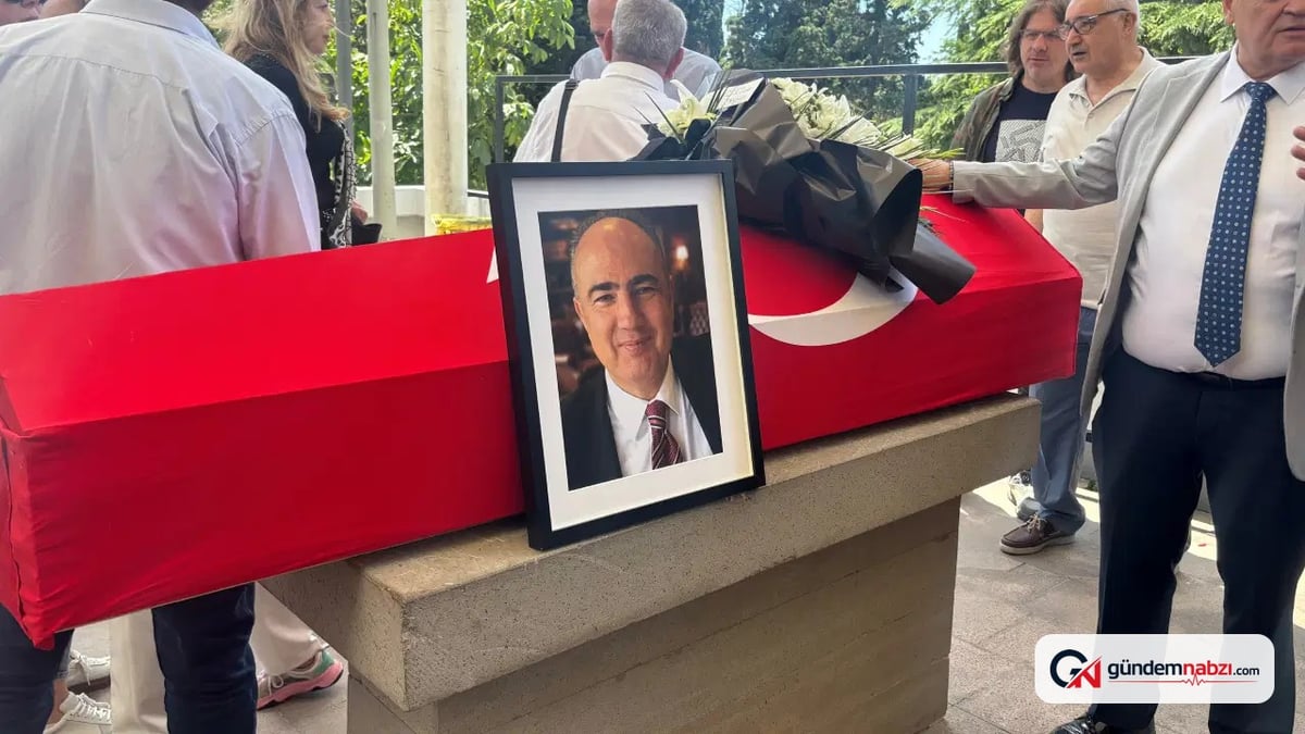 Gazeteci Vedat Yenerer son yolculuğuna uğurlandı