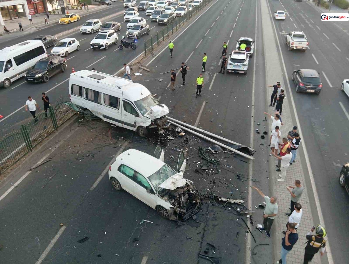 Diyarbakır'da zincirleme kaza: 3 yaralı
