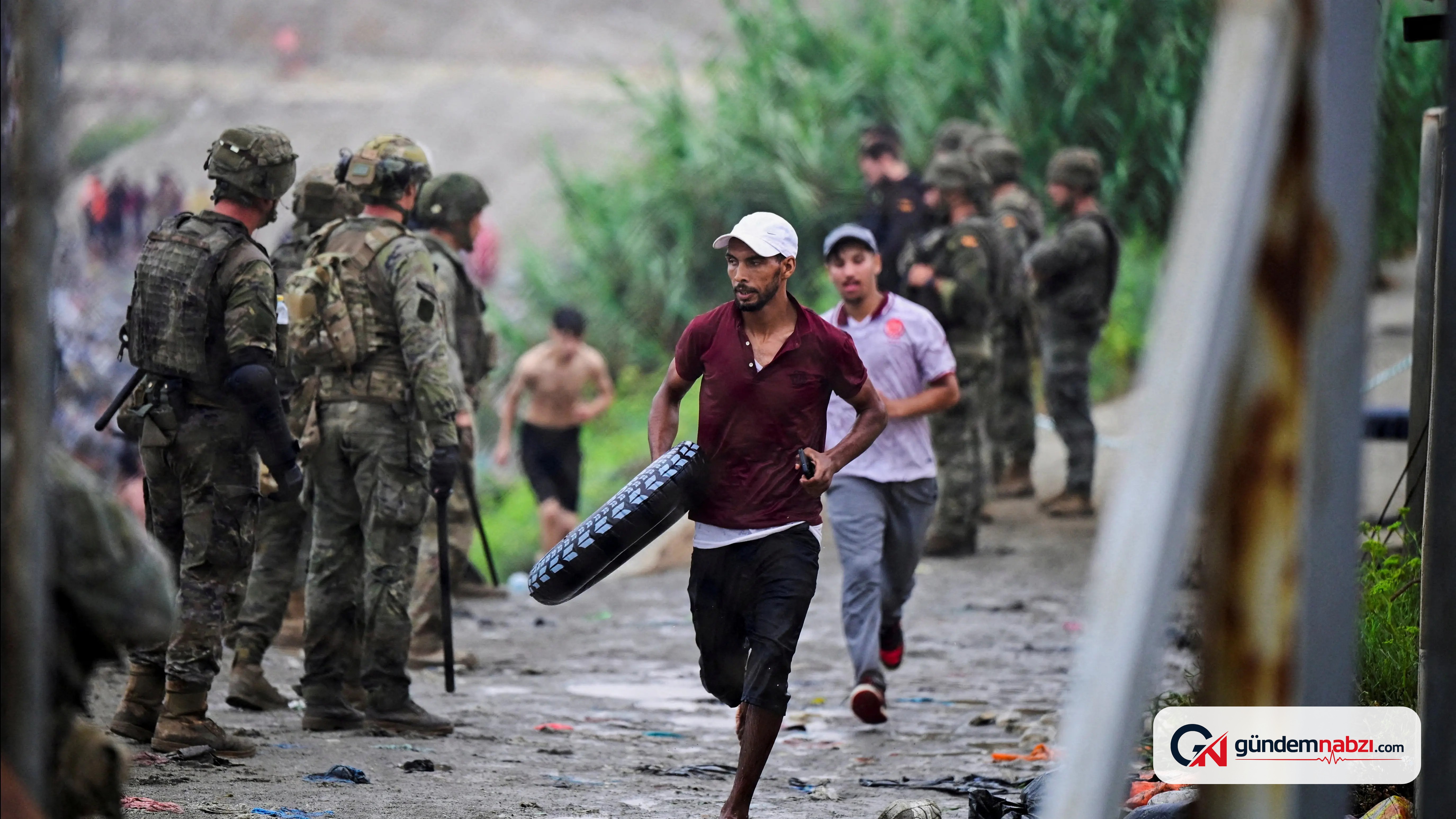 İspanya'nın Ceuta kentine 24 saatte 60 bin göçmen akını