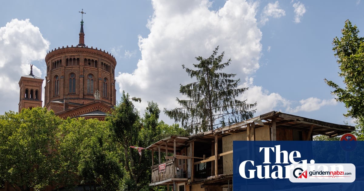 Berlin duvarı yanındaki Türk işçinin ağaç evi tehlikede
