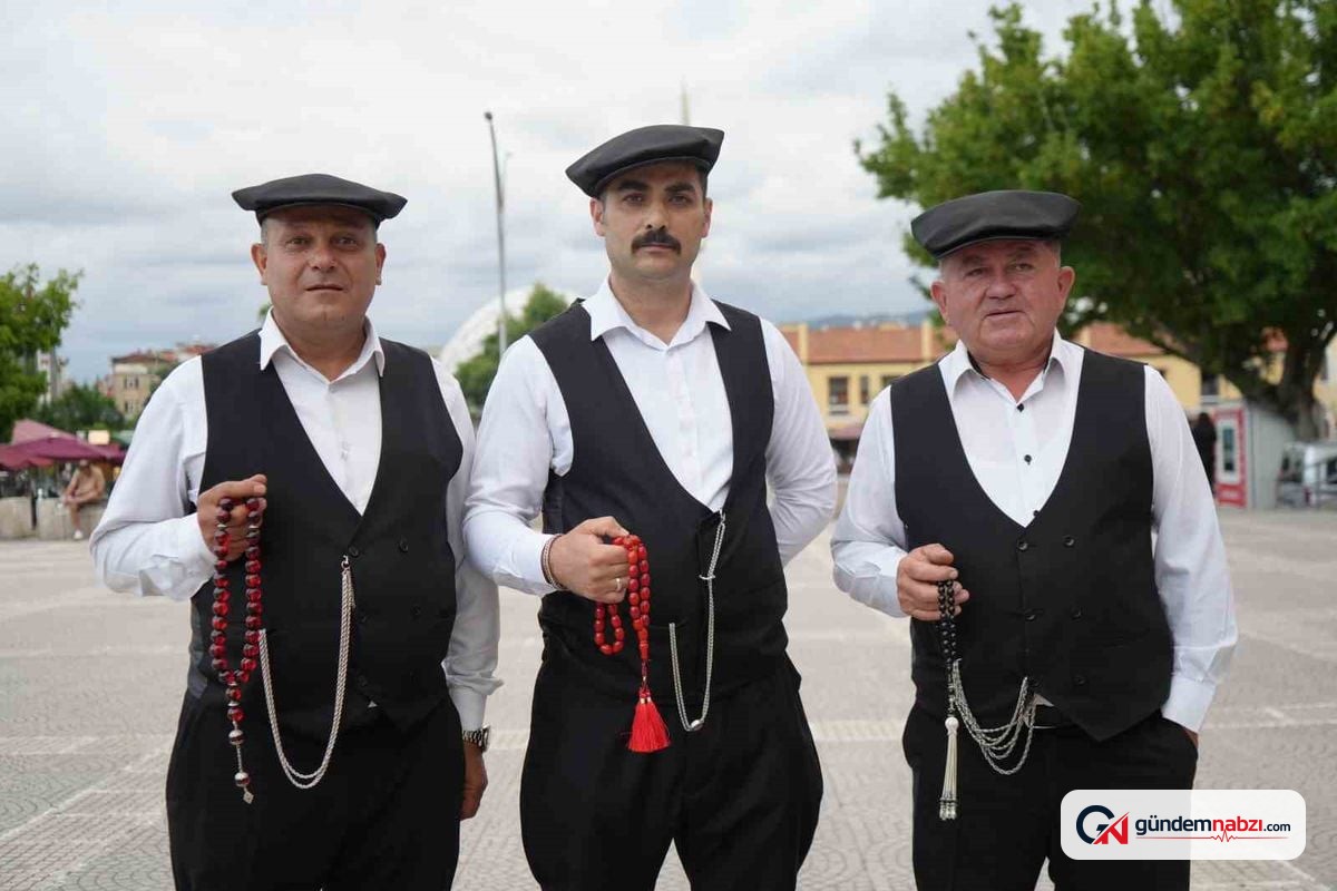 Samsun'da 'Çarşamba Beyleri' geleneksel kıyafetleri yaşatıyor
