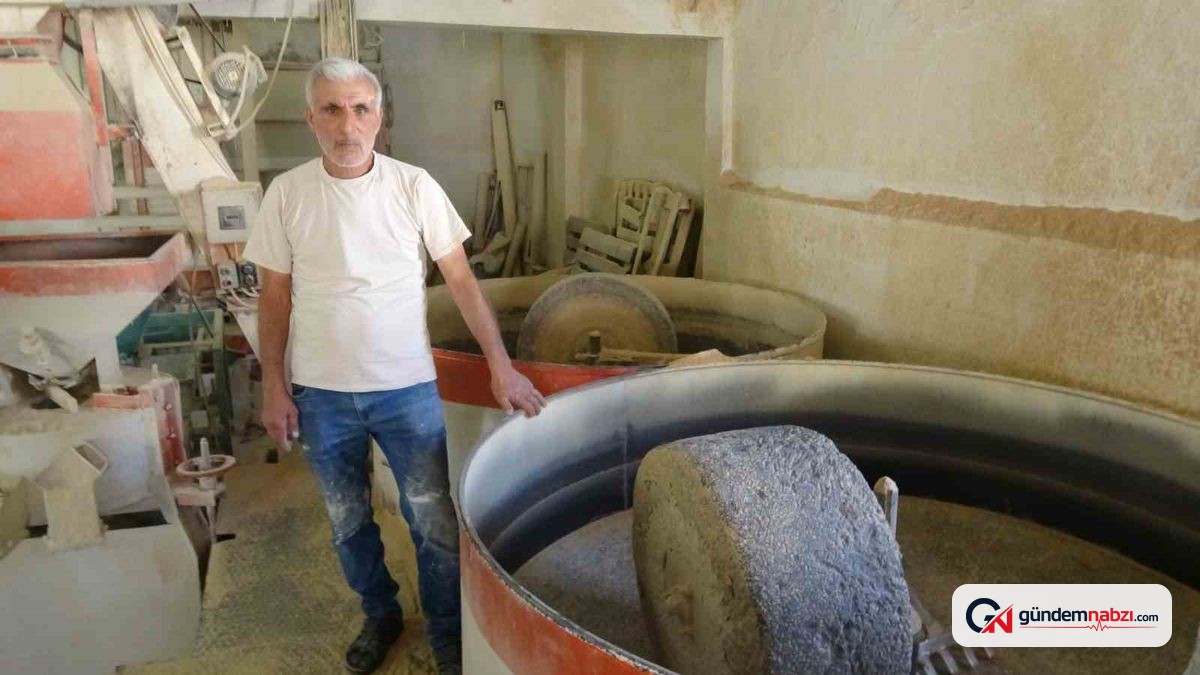 Malatya'da asırlık değirmen geleneksel yöntemlerle çalışıyor