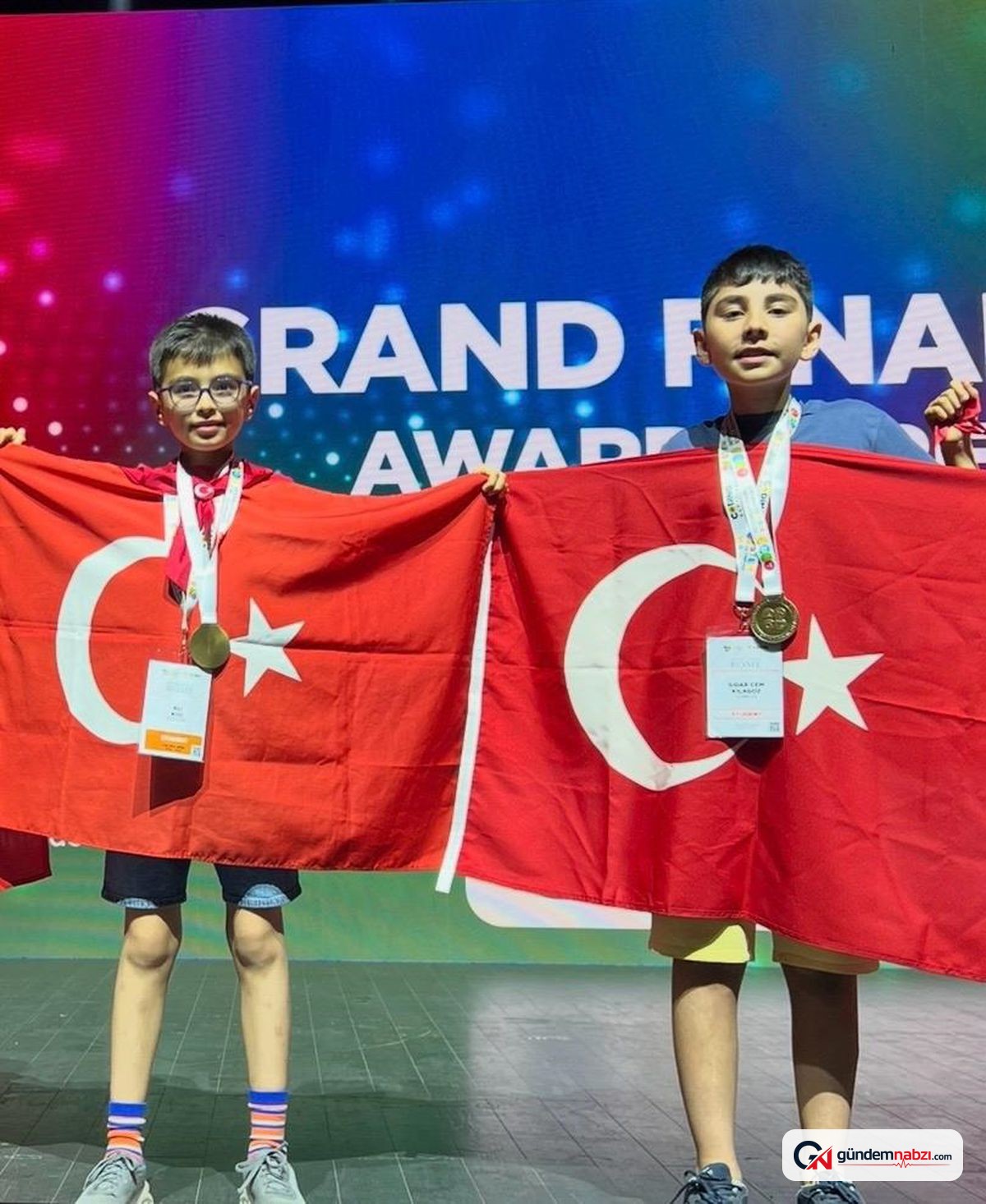İki Türk öğrenci STEM Olimpiyatları'nda dünya şampiyonu oldu