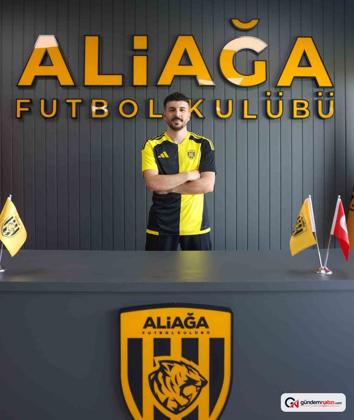 Aliağa FK'den kadro takviyesi ve ayrılık açıklaması