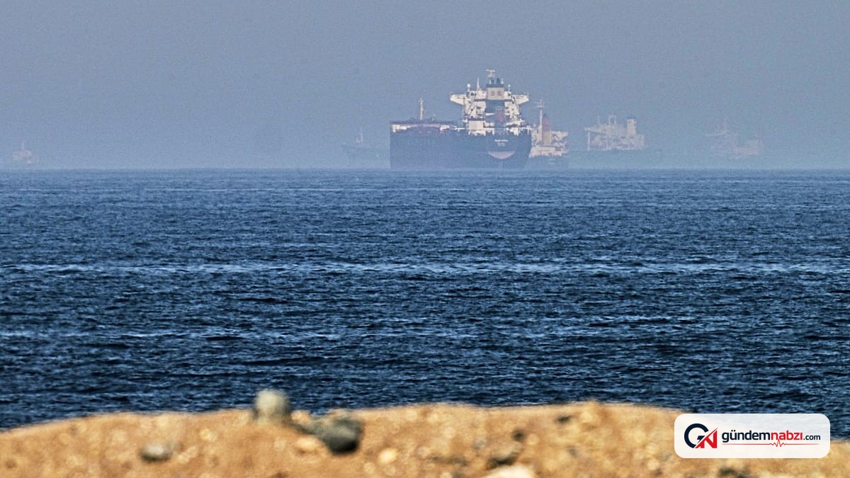Hürmüz boğazı yakınındaki iki tanker saldırıya uğradı