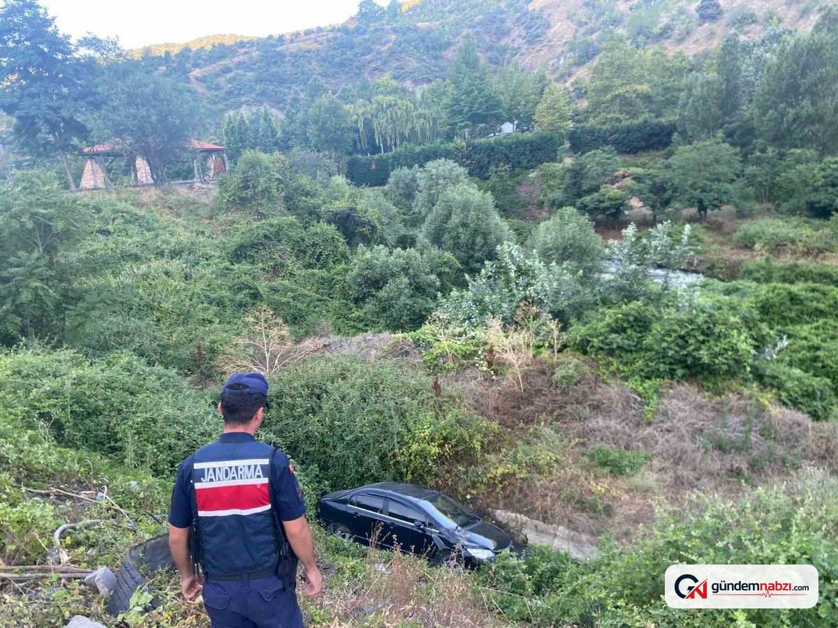 Bilecik'te dere yatağına uçan otomobilin sürücüsü yaralandı