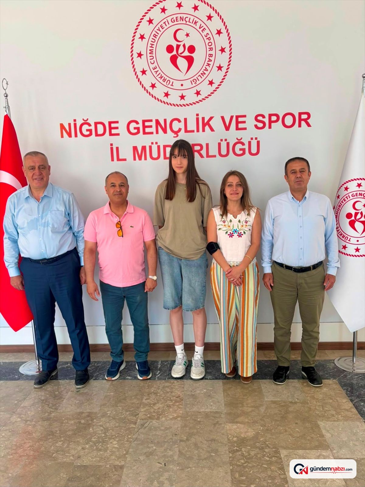 Niğdeli voleybolcu Belinay Akkuş, Beşiktaş'a transfer oldu