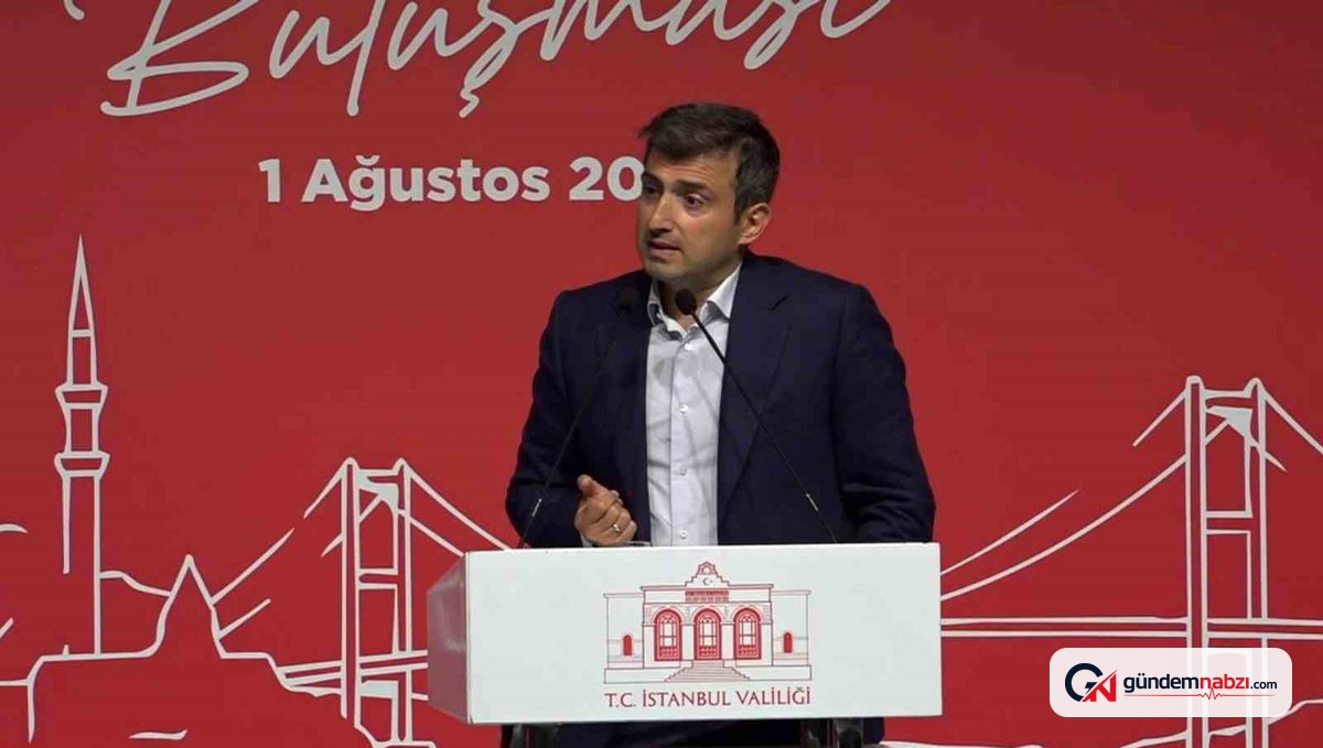 İstanbul'da YKS Şampiyonları ödüllendirildi