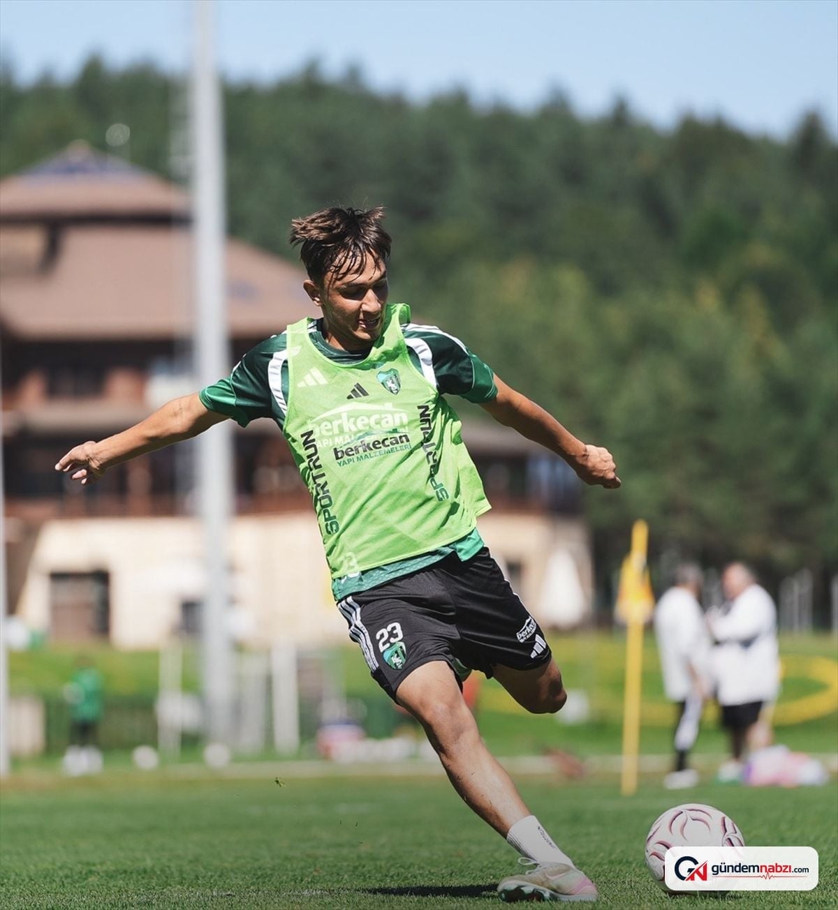 Kocaelispor'un Düzce kampında hazırlıklar sürüyor