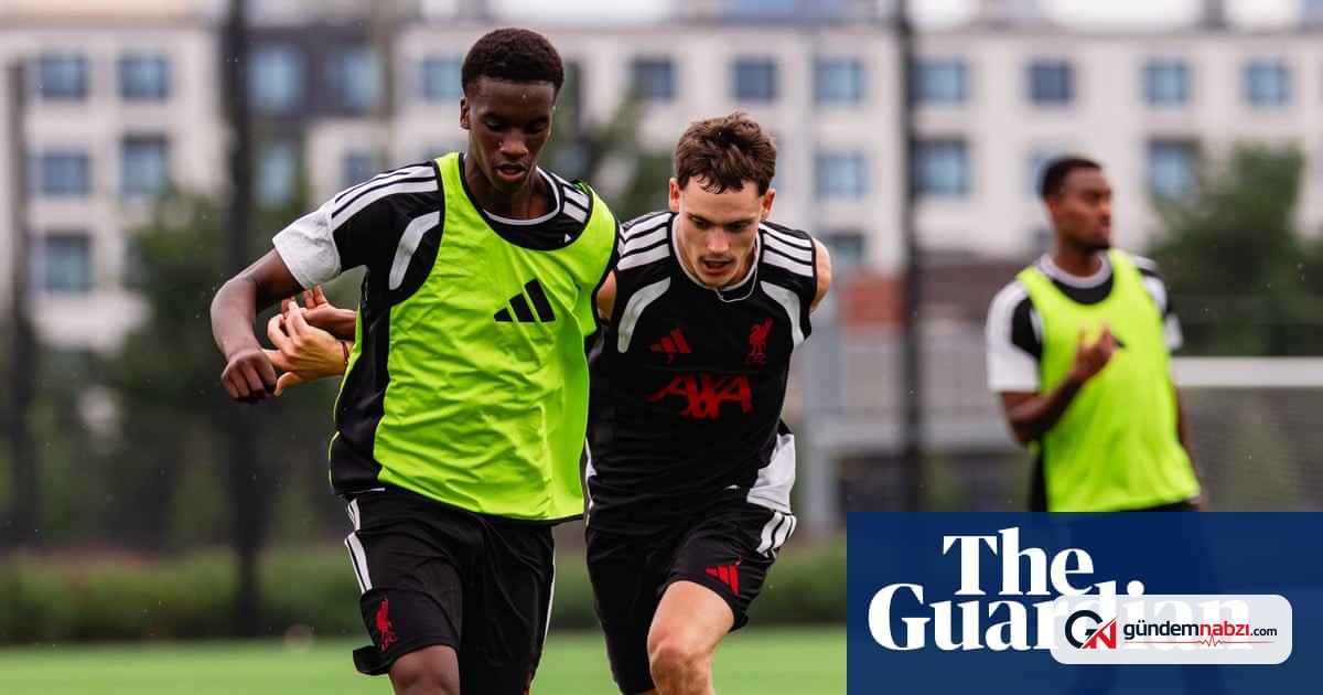 Iraola'dan hızlı tempo uyarısı: Liverpool'da hazırlıklar sürüyor