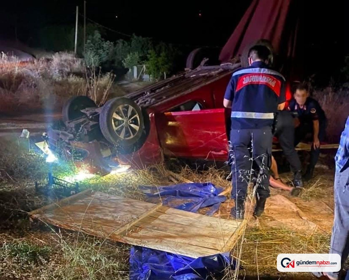 Bursa'da otomobil şarampole devrildi: 3 yaralı