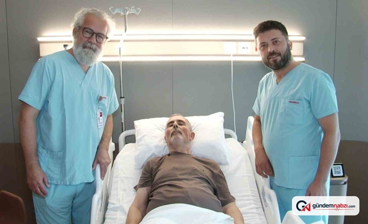 İstanbul'da dev aort anevrizması kapalı yöntemle tedavi edildi
