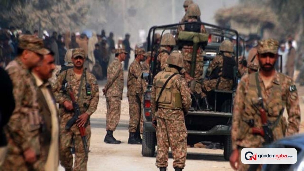 Pakistan'da terör operasyonu: 54 gözaltı