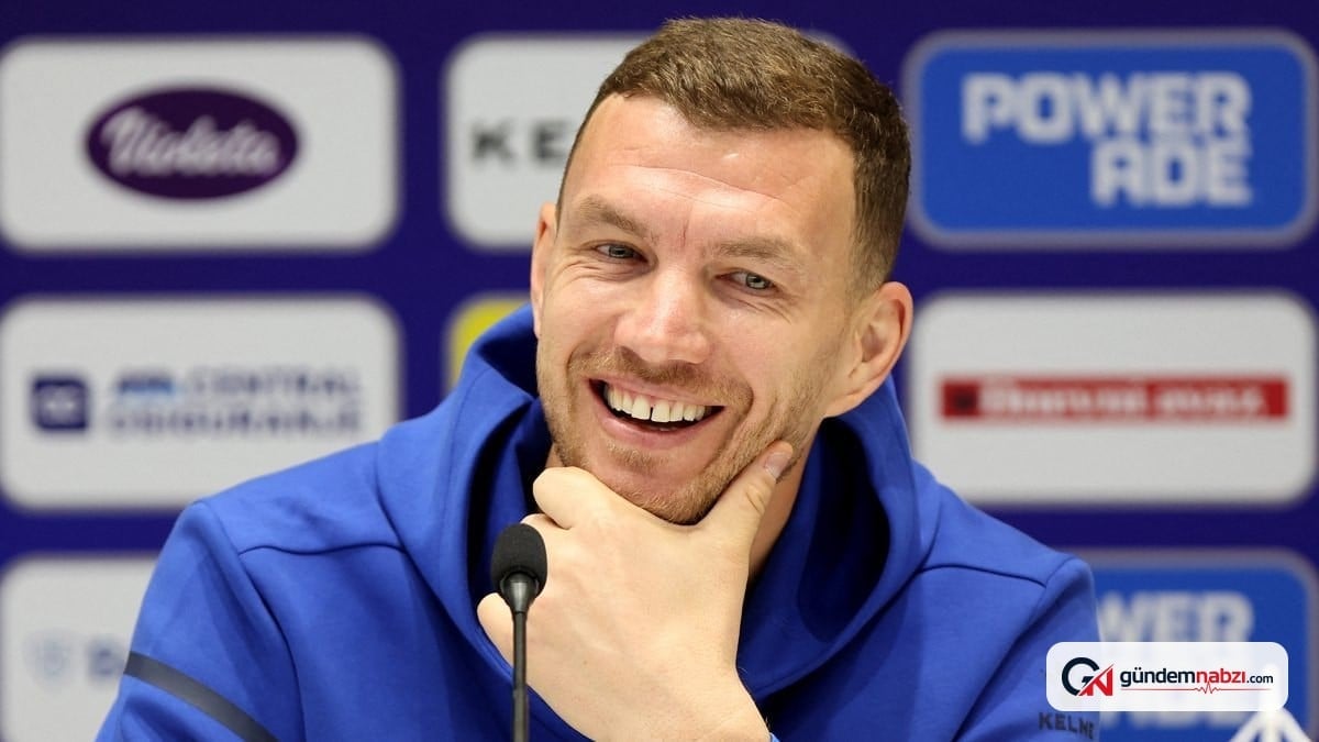Edin Dzeko, Schalke ile 1 yıllık yeni sözleşme imzaladı