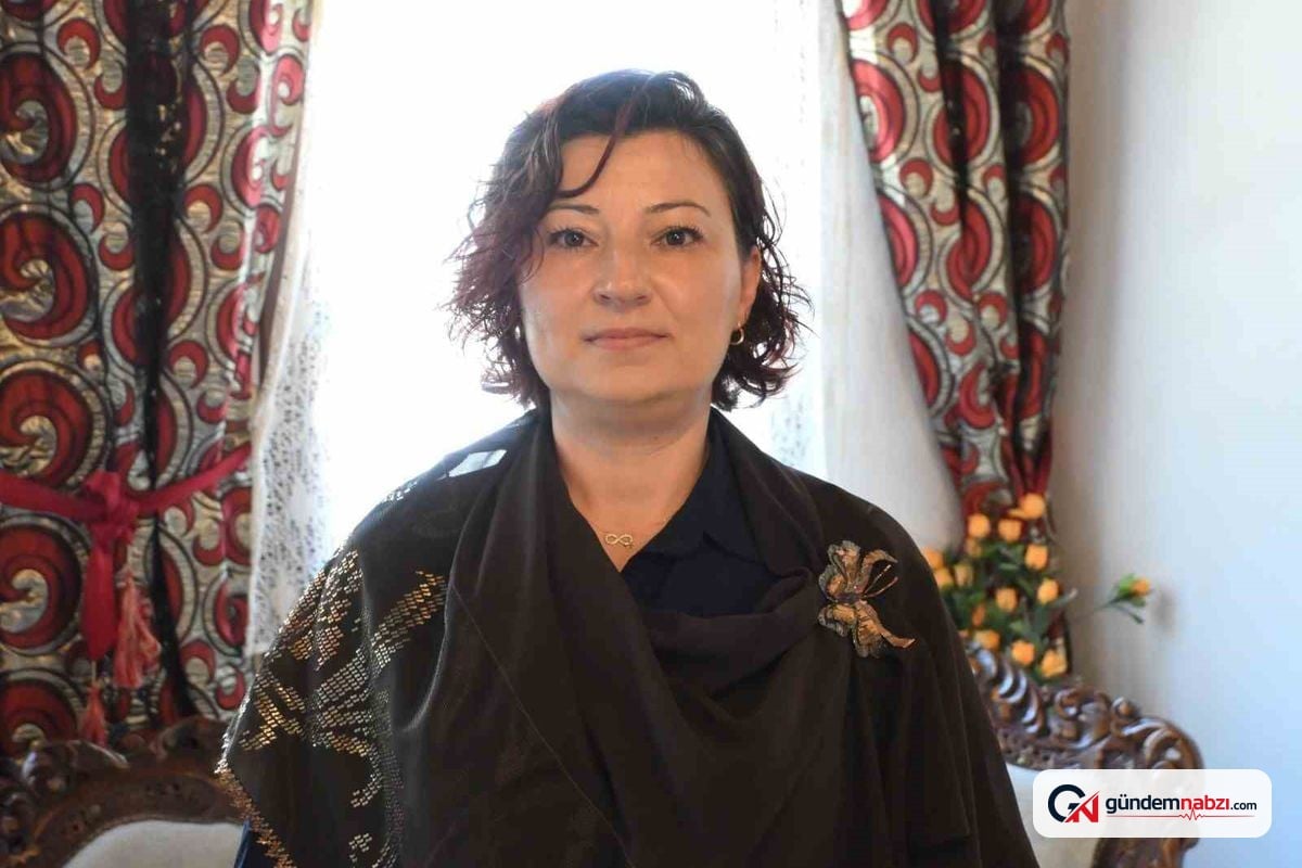 Kütahya'da yüzyıllık tel kırma sanatı modern tasarımlarla yaşatılıyor