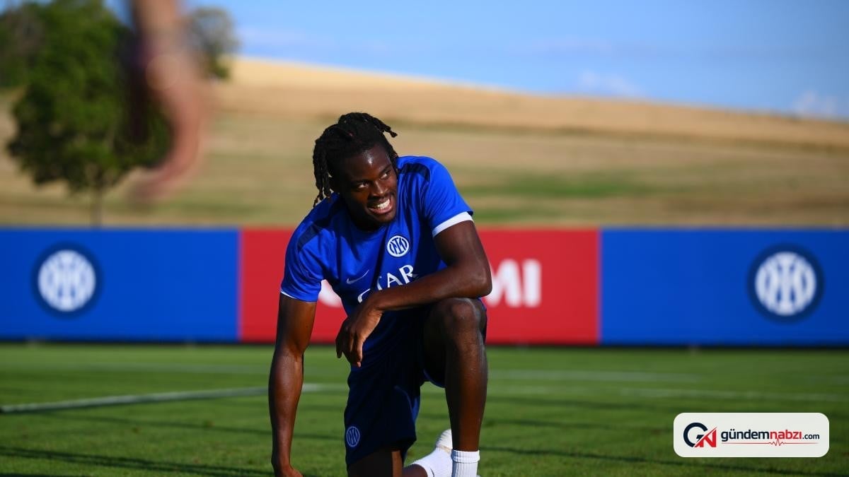 Bisseck: "Stones'ın gelişi beni rahatlatmıyor. Yenileme? Tek düşündüğüm Inter"
