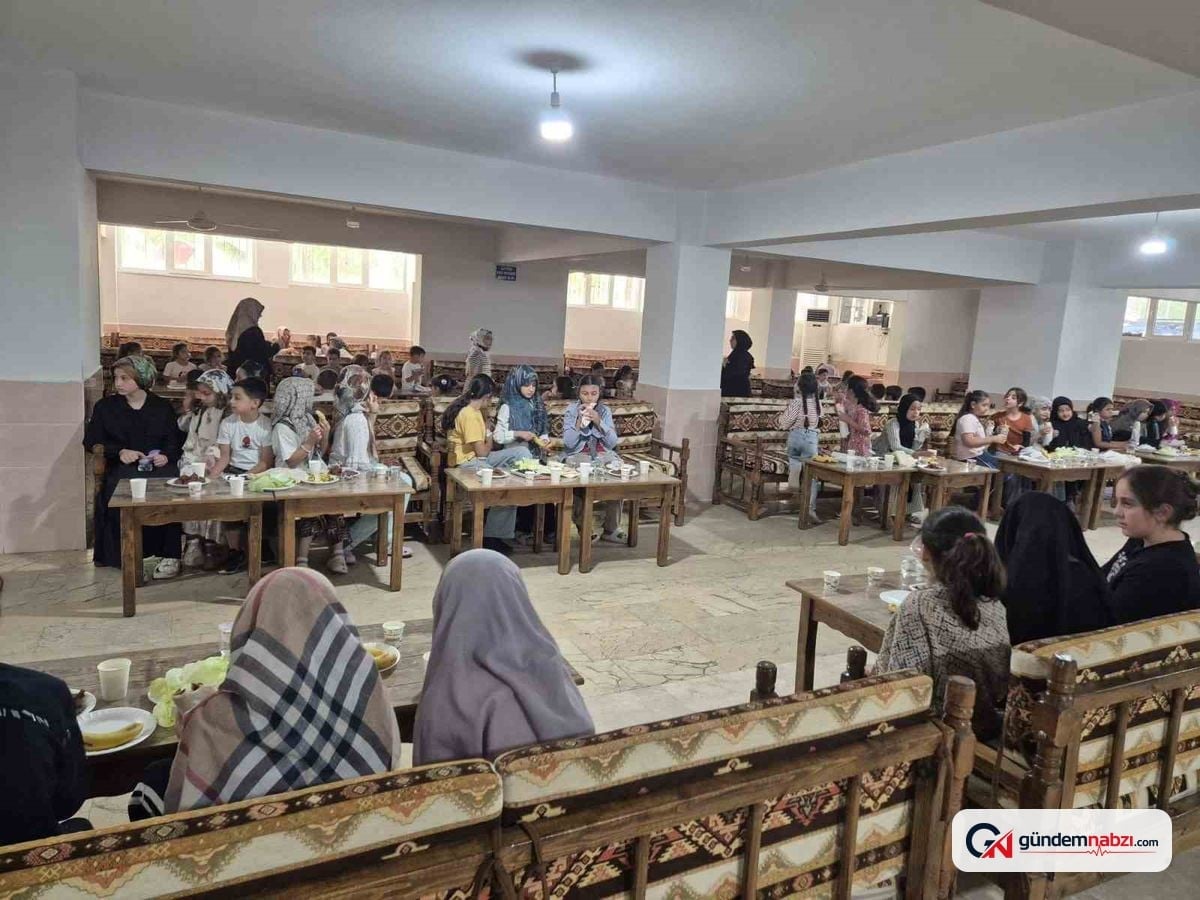 Elazığ'da Minik öğrencilere bereket sofrasında paylaşma Dersi