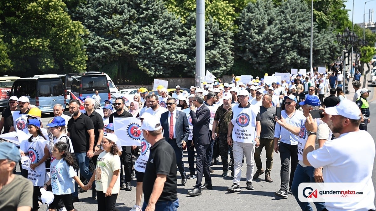 Maden işçileri Meclis önünde eylem yaptı