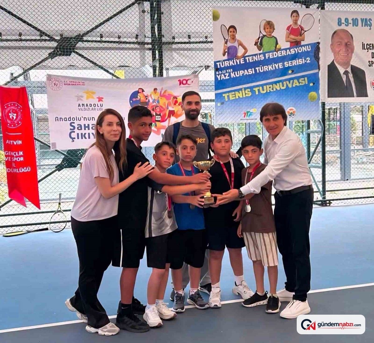 Erzincan Erkek Tenis Takımı ANALİG'de gümüş madalya kazandı
