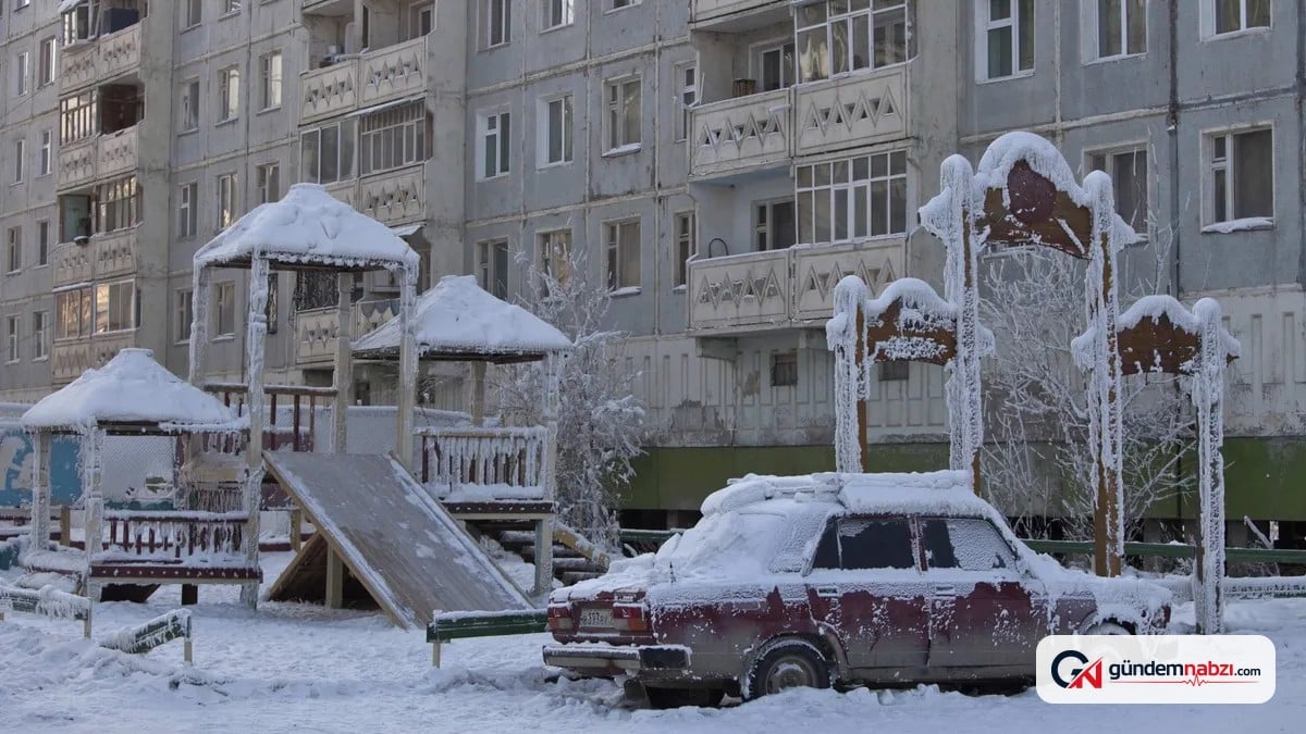Dünyanın en soğuk şehri Yakutsk'ta hava eksi 71 dereceyi görüyor