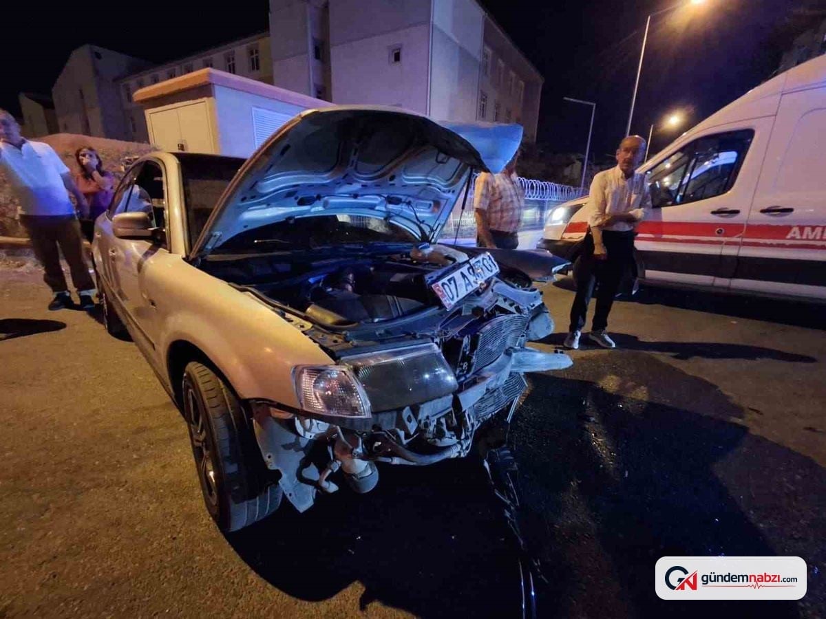 Batman'da iki araç çarpıştı: 2 yaralı