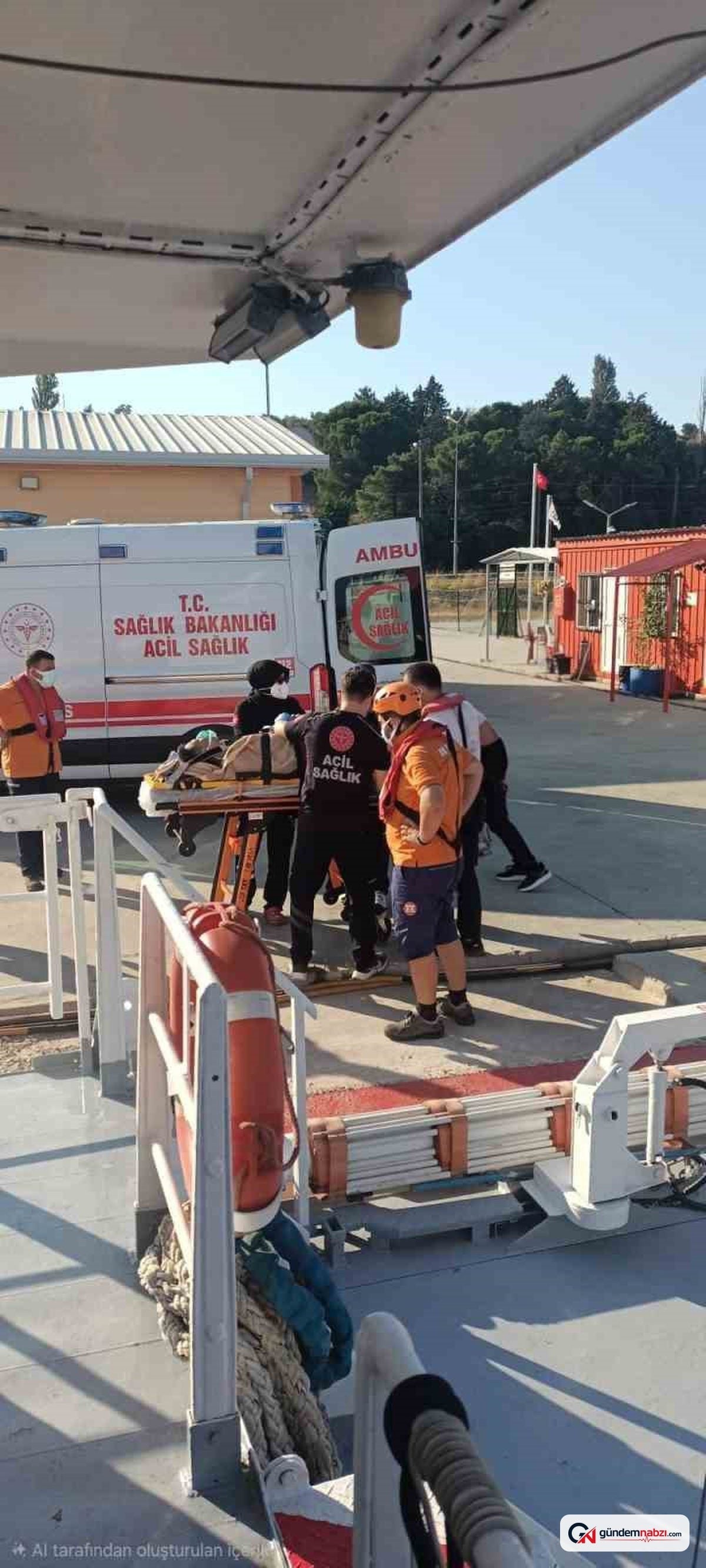 Çanakkale Boğazı'nda kalp krizi geçiren gemi personeli kurtarıldı