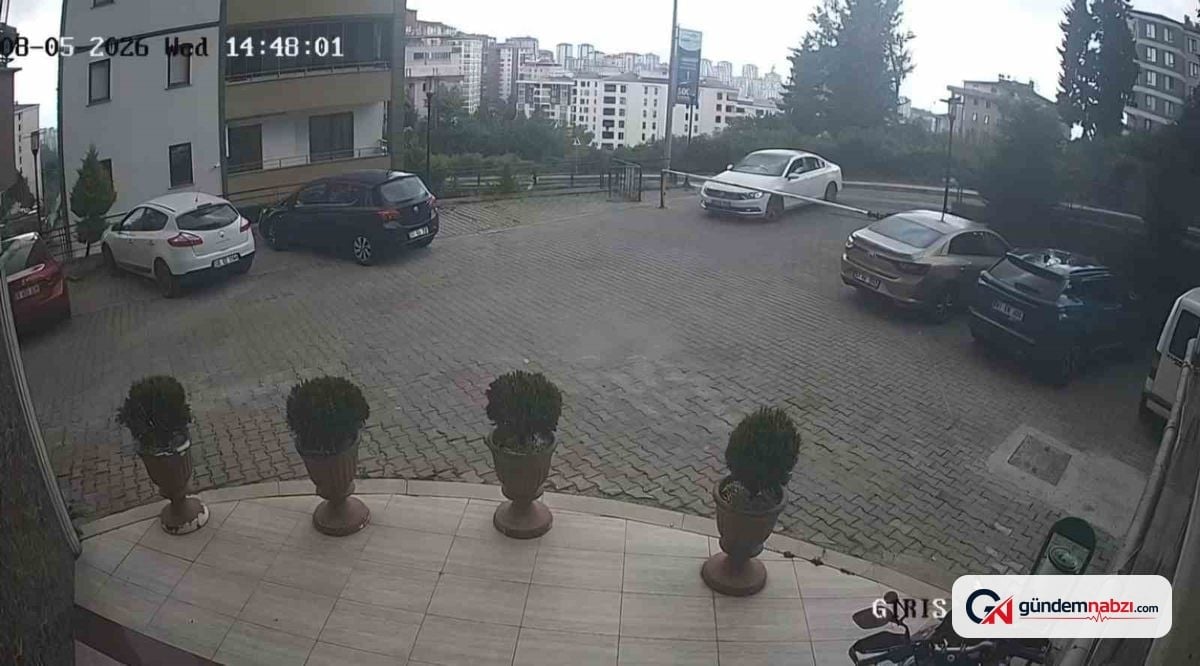 Trabzon'da fren yerine gaza basan sürücü, aracı site bahçesine uçurdu